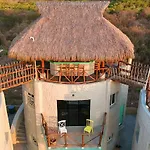 Pacific Nomads Earthbag House