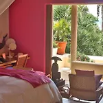 Villa En Punta De Mita Sobre La Playa