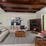 Calm And Cozy 4 Bedroom Condo