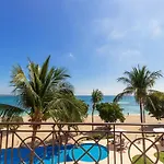 Calm And Cozy 4 Bedroom Condo