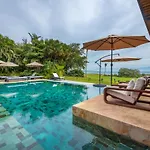 Villa Lapa Lapa In Lagos Del Mar