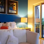 El Encanto