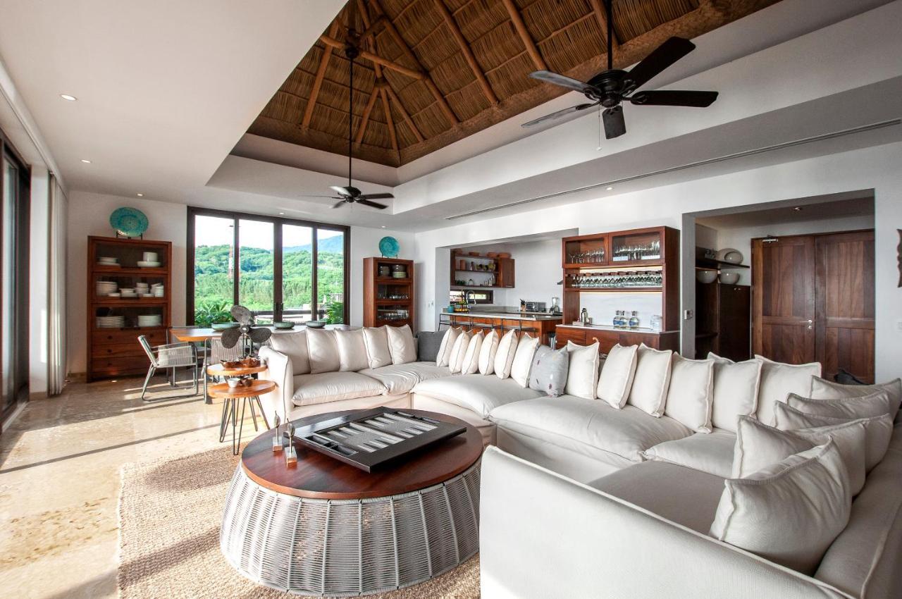Los Veneros Penthouse Apartahotel