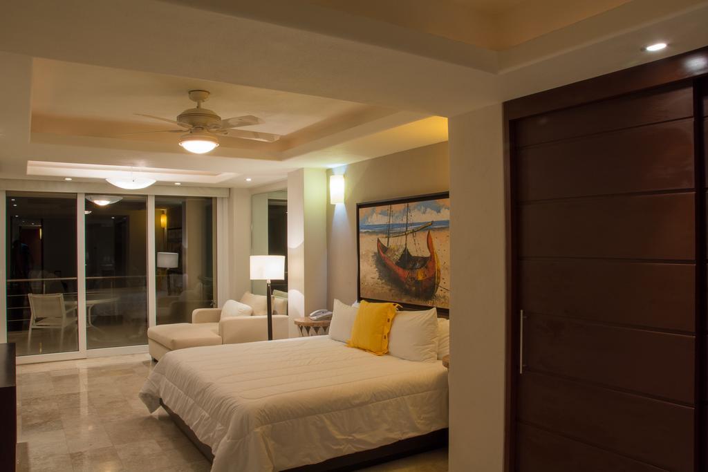 Cinco Aparthotel 5*
