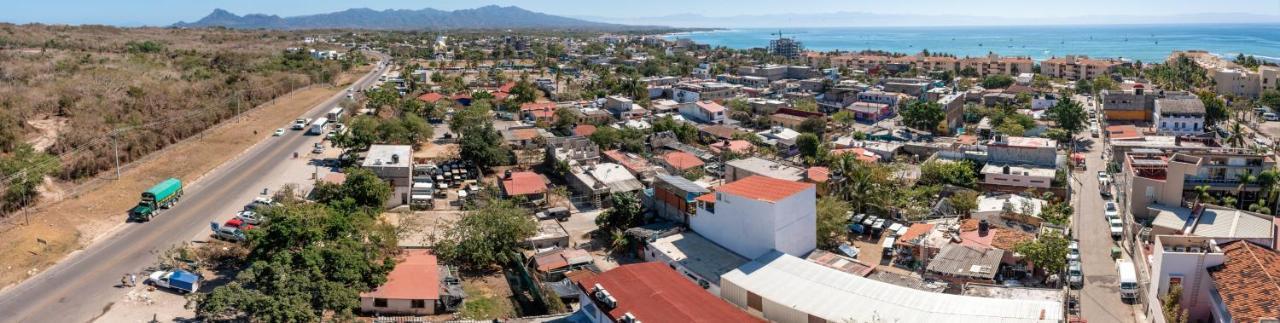 De Mita - Boutique * Punta Mita