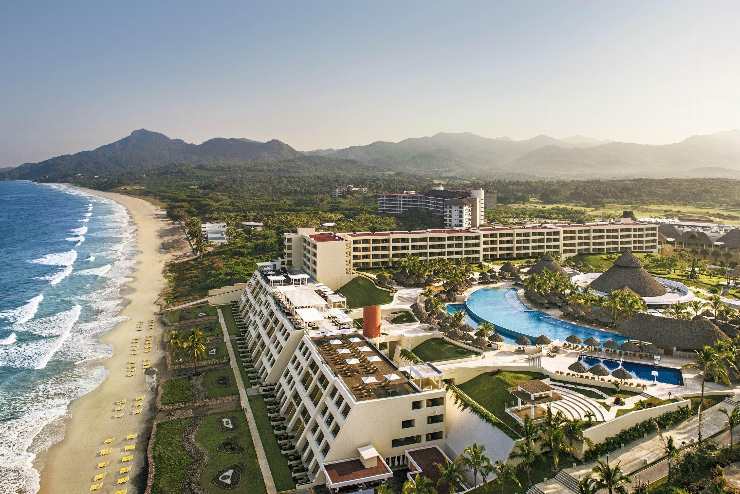Hotel Iberostar Selection Playa Mita 5*