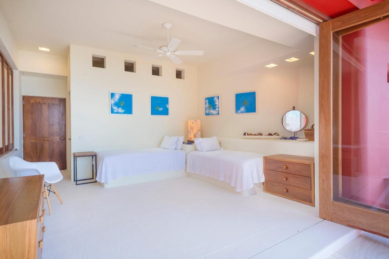 Stunning 7bd Beachfront Fully Staffed With Access To St Regis 4 Seasons & Villa