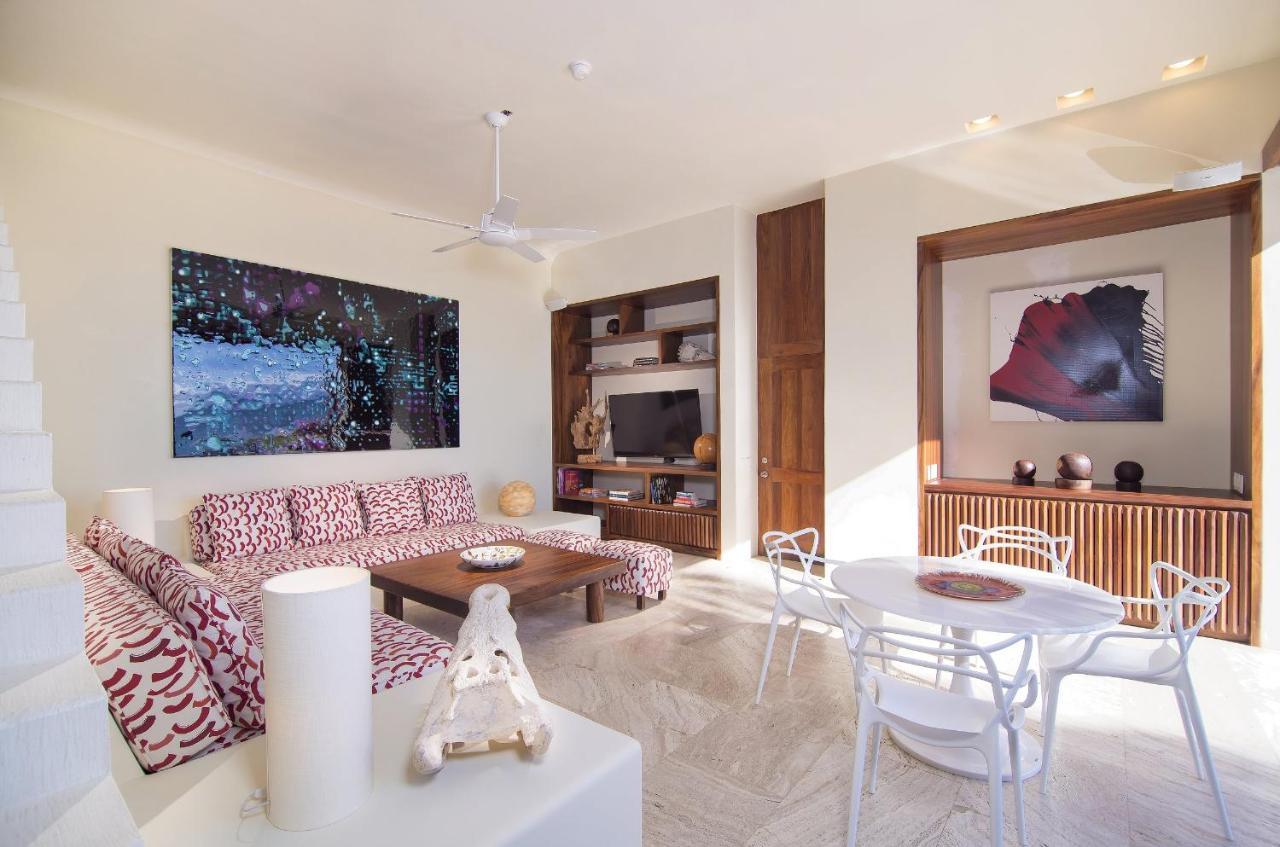 Stunning 7bd Beachfront Fully Staffed With Access To St Regis 4 Seasons & Villa