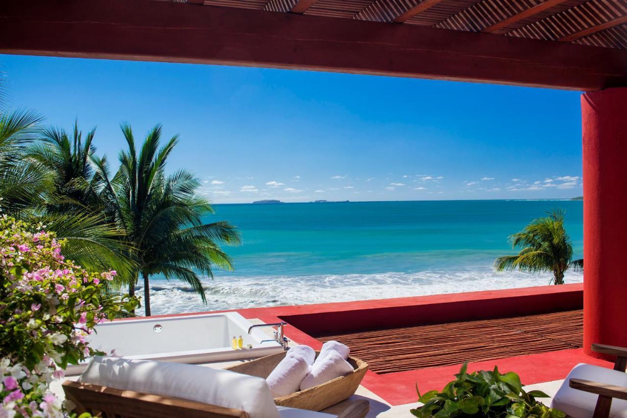 Stunning 7bd Beachfront Fully Staffed With Access To St Regis 4 Seasons & Punta Mita