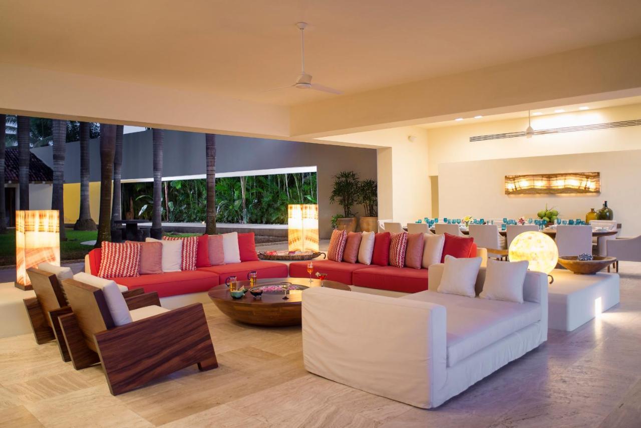 Stunning 7bd Beachfront Fully Staffed With Access To St Regis 4 Seasons & Villa Punta Mita