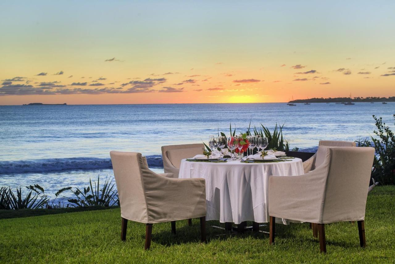 Stunning 7bd Beachfront Fully Staffed With Access To St Regis 4 Seasons &