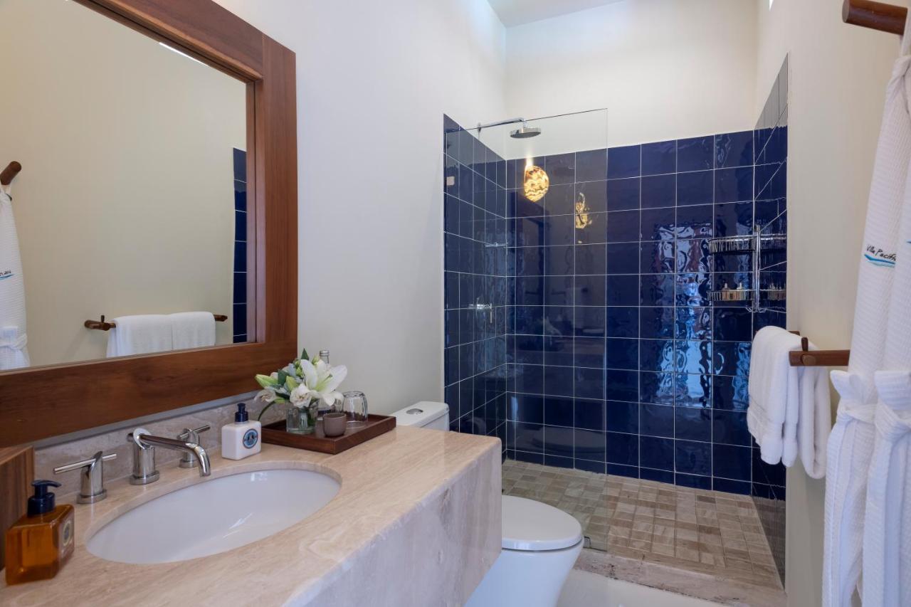 Villa Stunning 7bd Beachfront Fully Staffed With Access To St Regis 4 Seasons & *