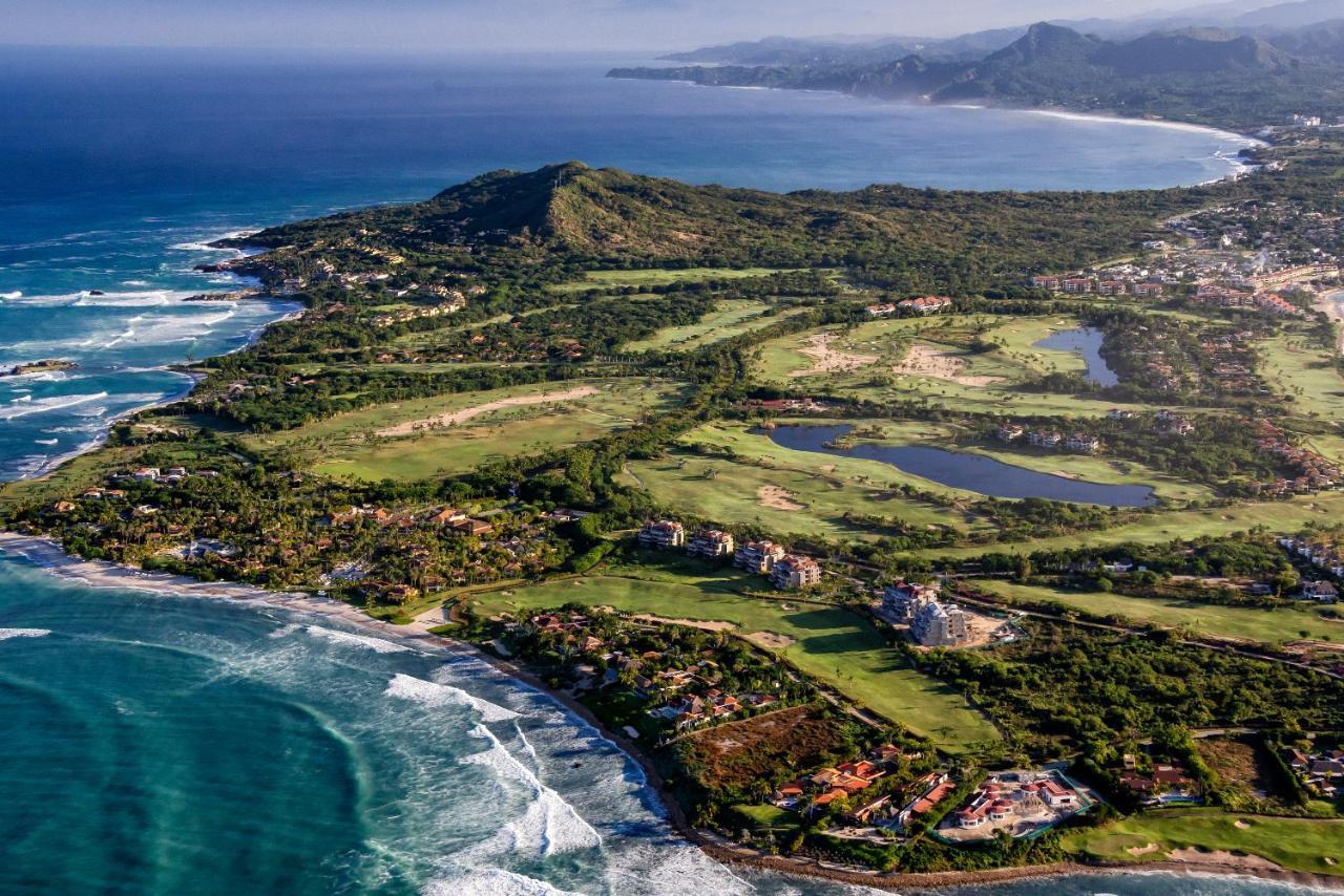 Villa Stunning 7bd Beachfront Fully Staffed With Access To St Regis 4 Seasons &