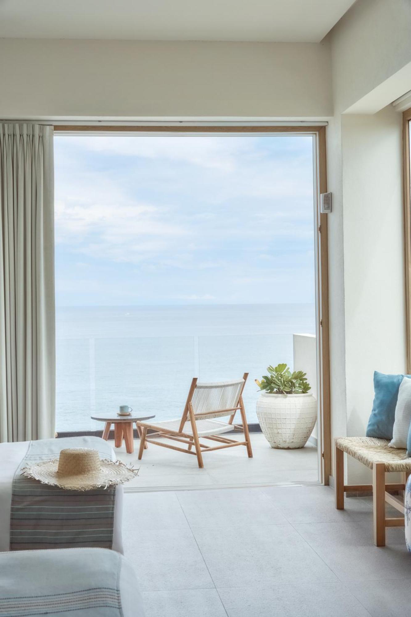 Basalto 5* Punta Mita