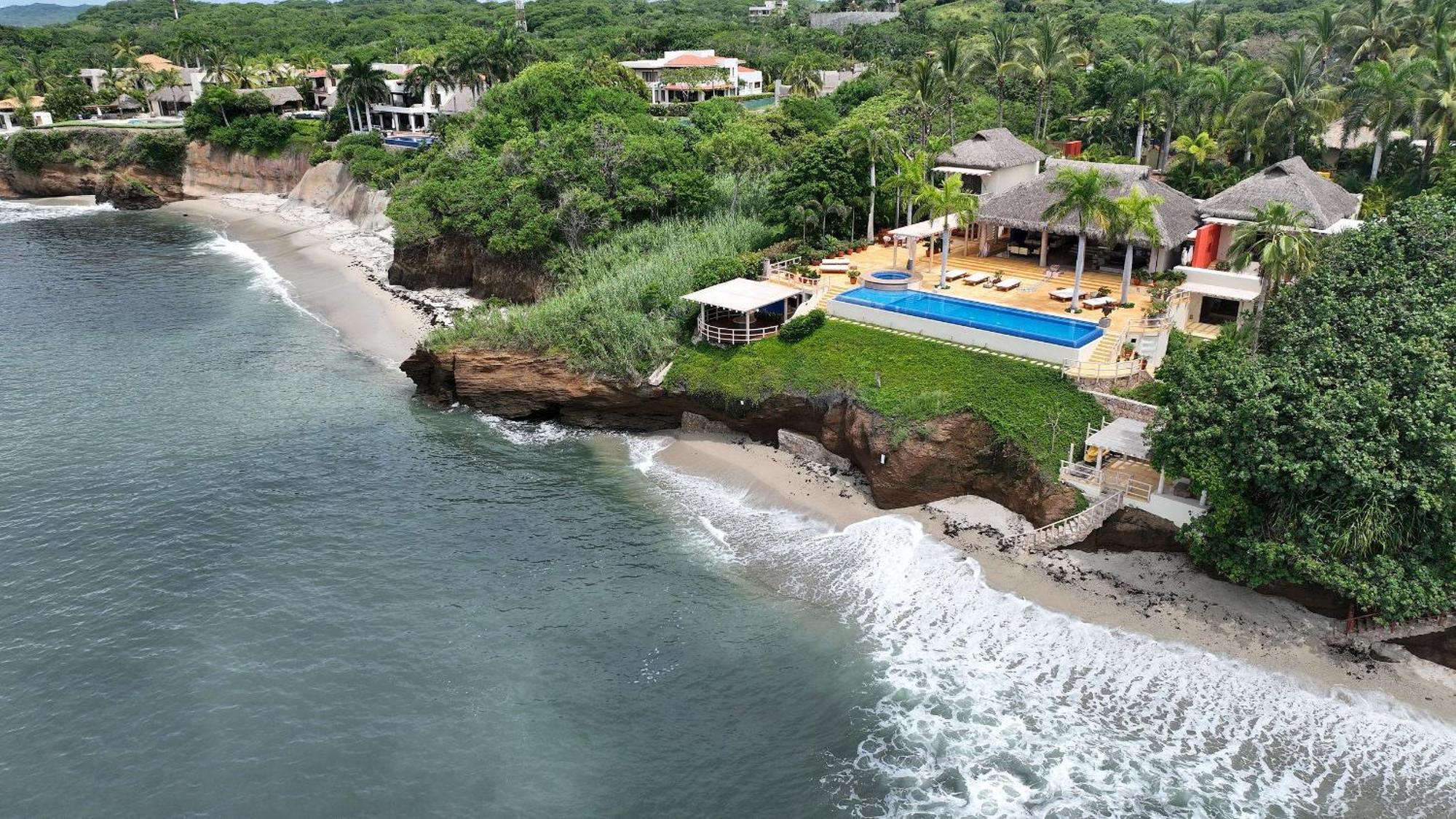 En Punta De Mita Sobre La Playa Apartamento Punta Mita