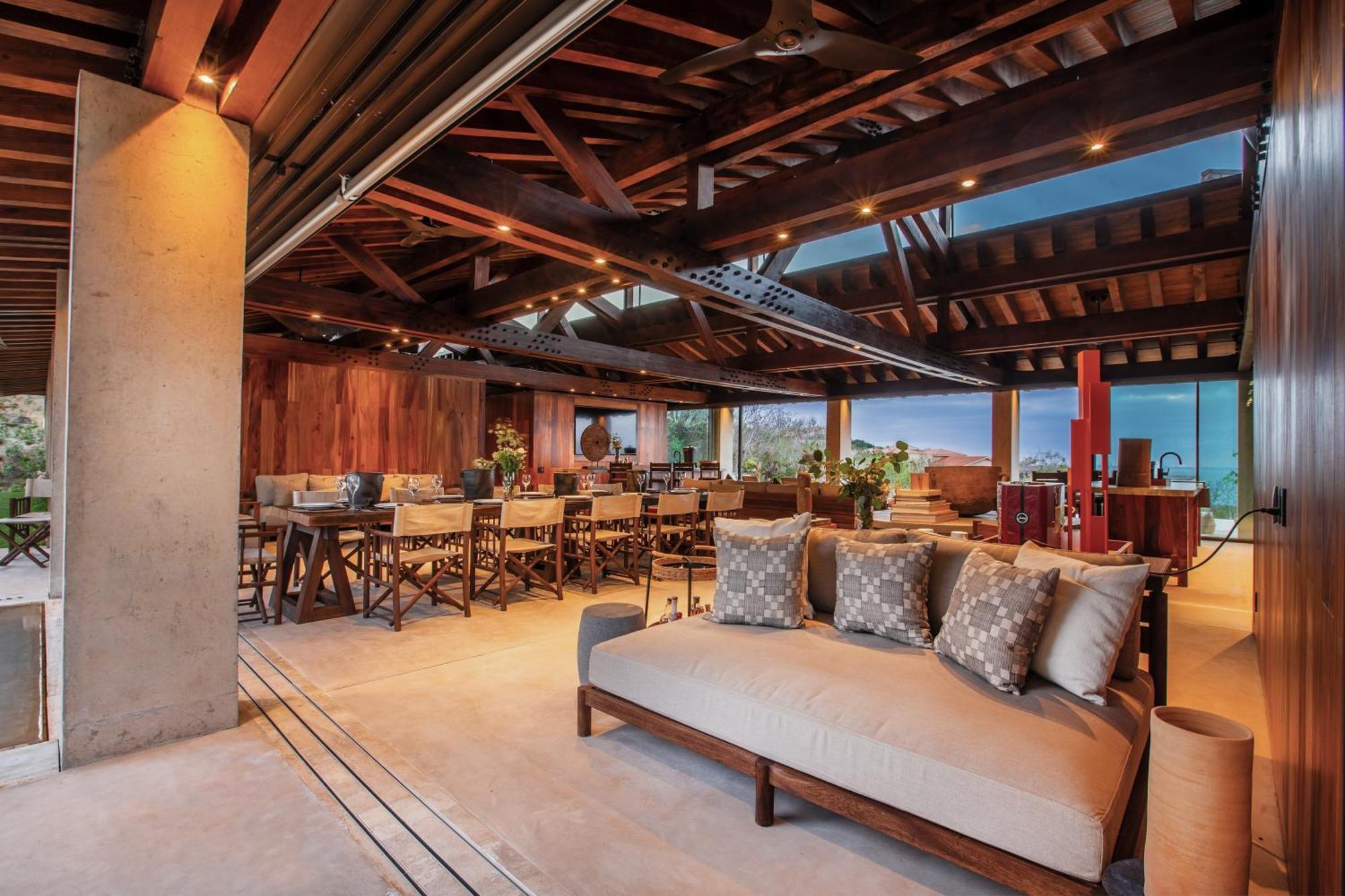 Villa Kupuri 27: Serenity With Spectacular Views