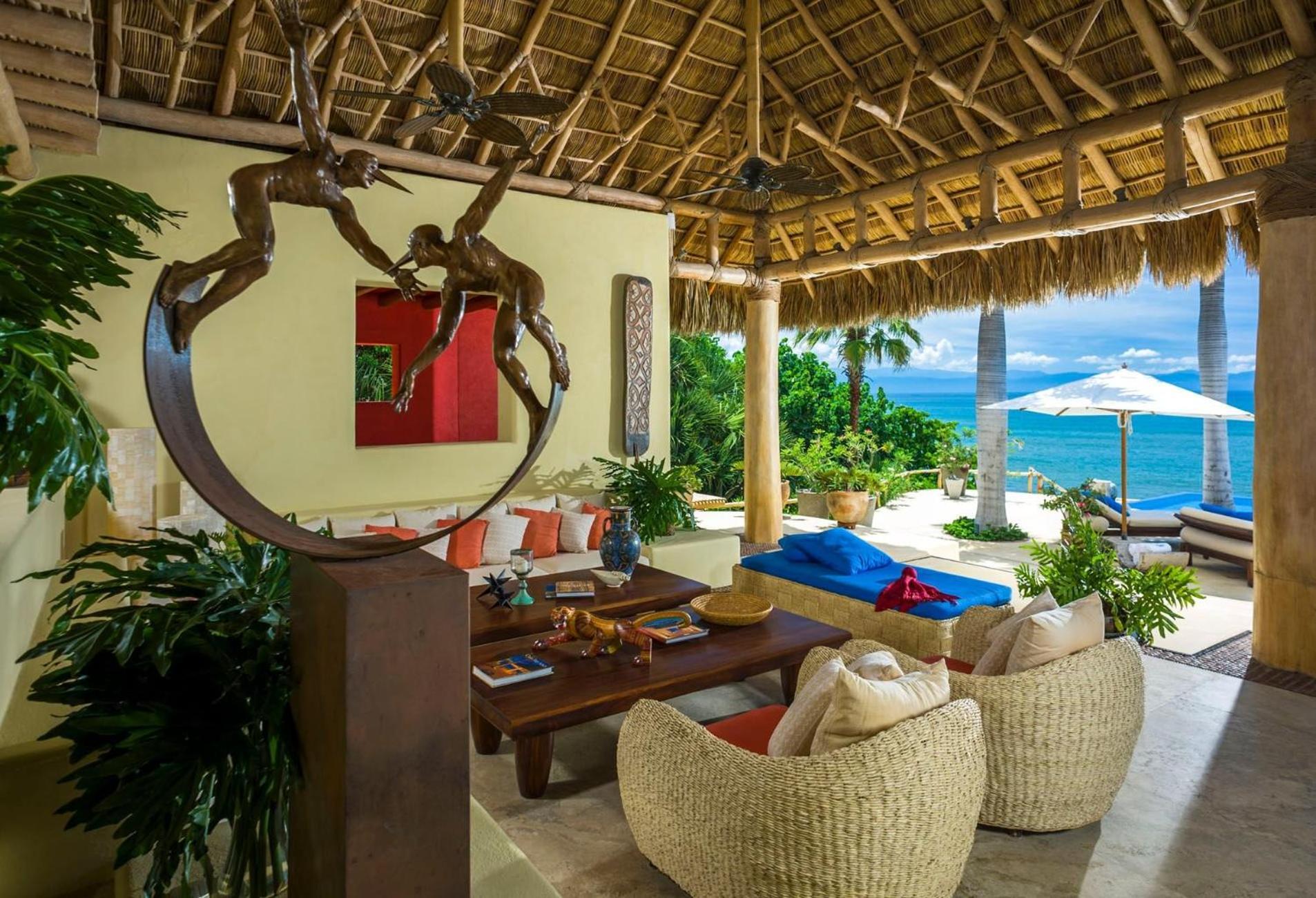 En Punta De Mita Sobre La Playa *