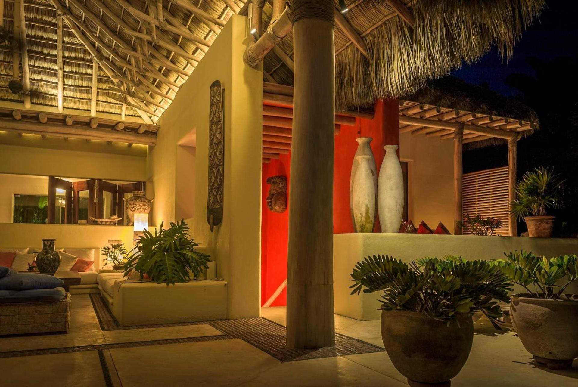 En Punta De Mita Sobre La Playa Punta Mita