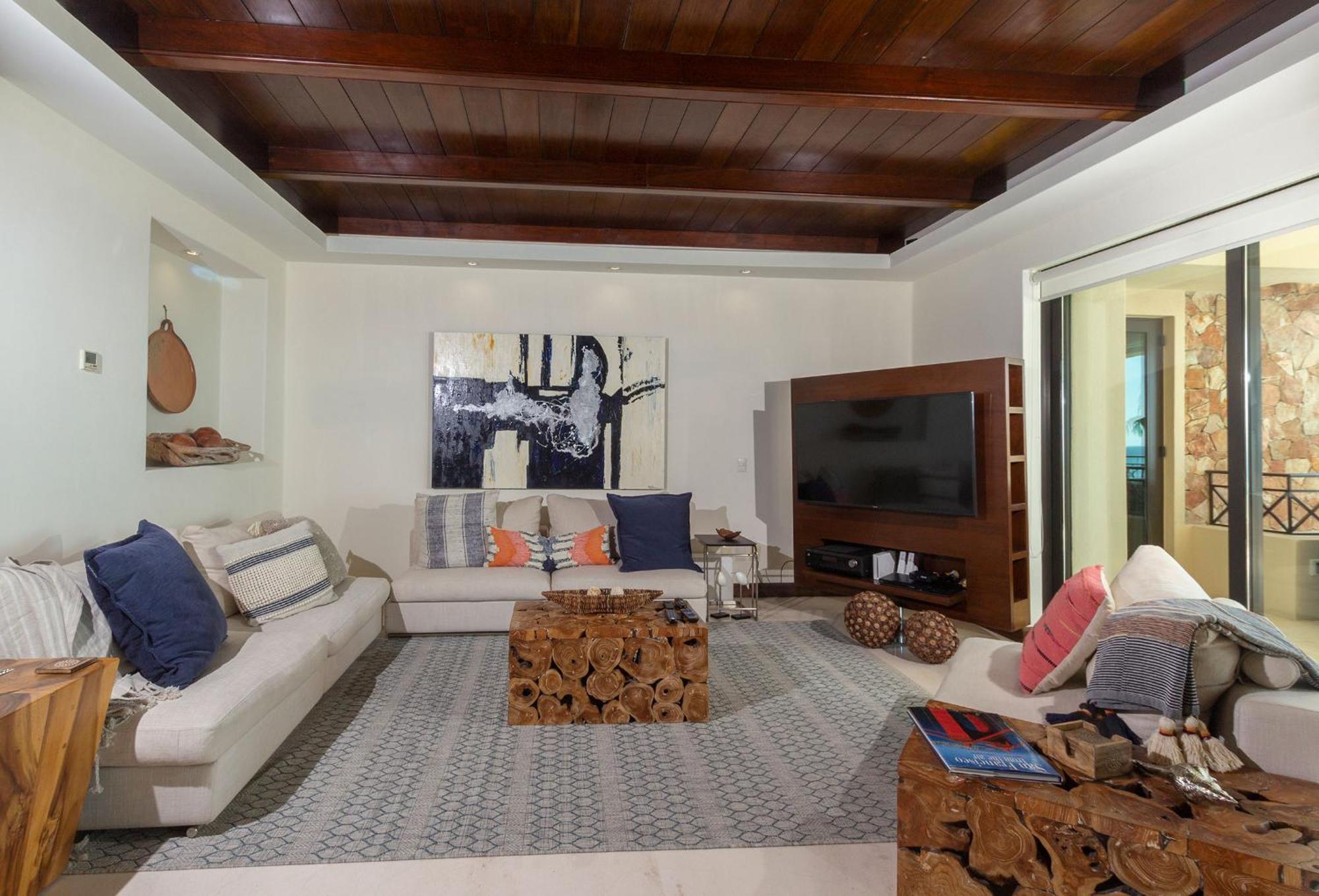 Calm And Cozy 4 Bedroom Holiday home