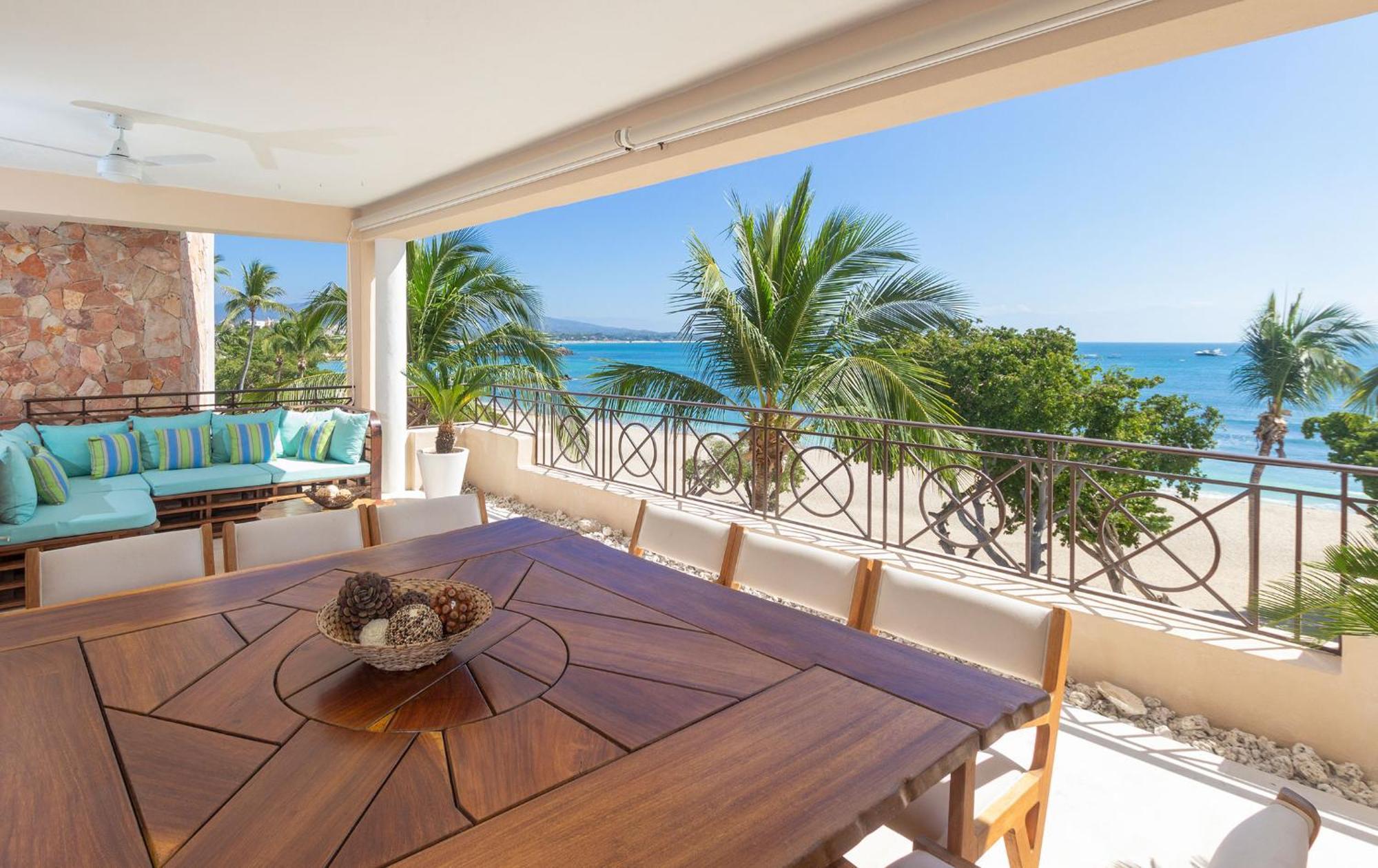 Calm And Cozy 4 Bedroom Holiday home *