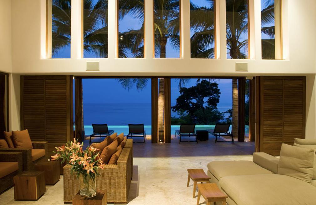 Ranchos Estates Beachfront