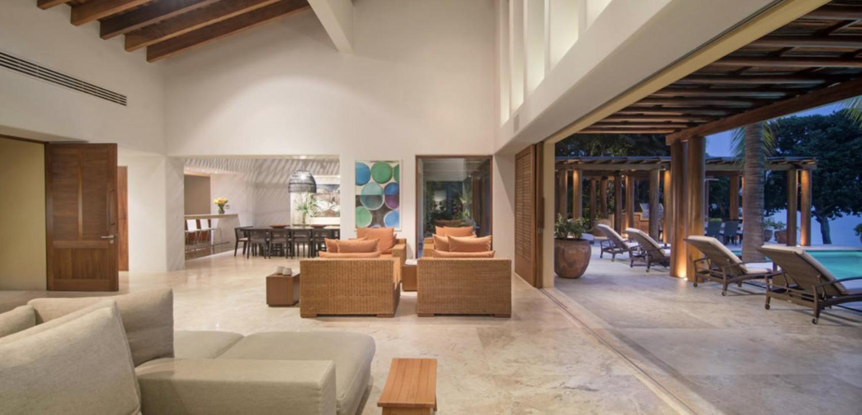 Ranchos Estates Beachfront Villa *
