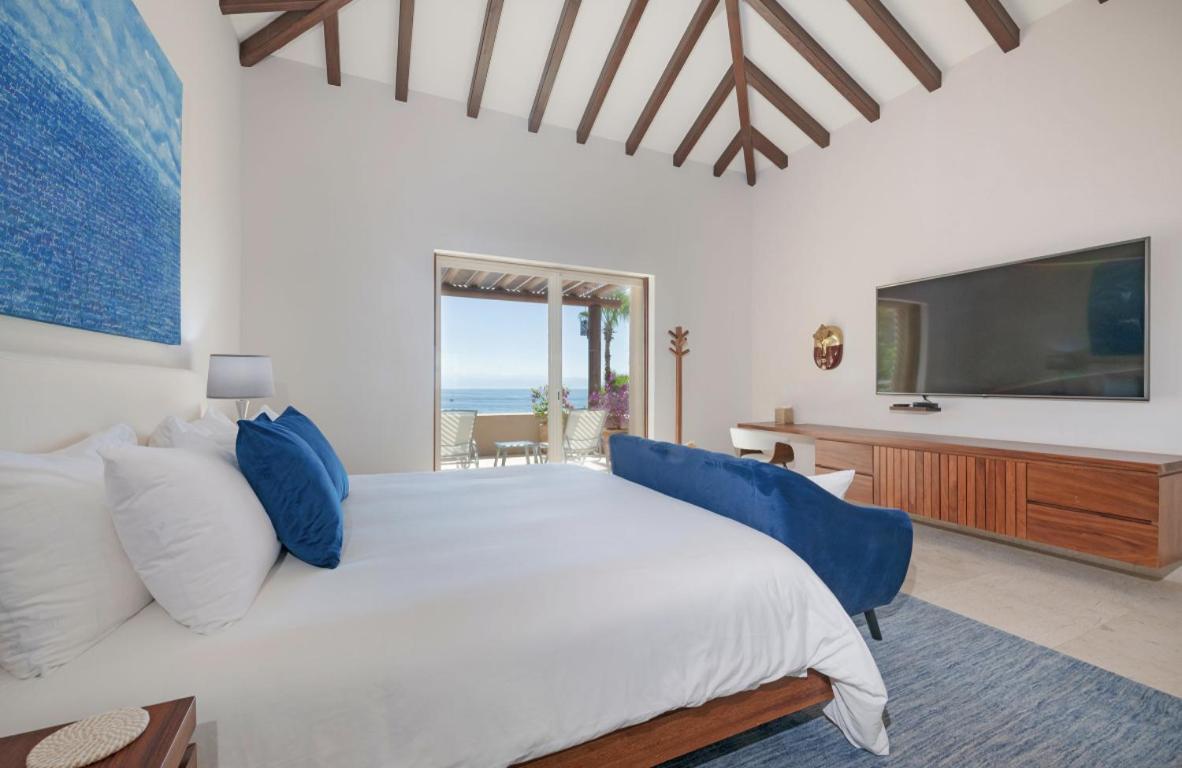 Villa Beachfront Enchanting In *