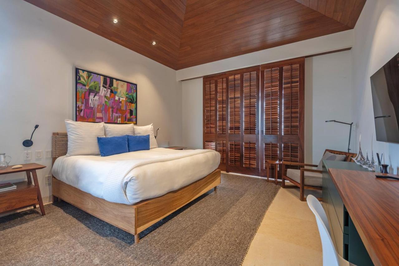 Bugambilia Ph In Tau * Punta Mita