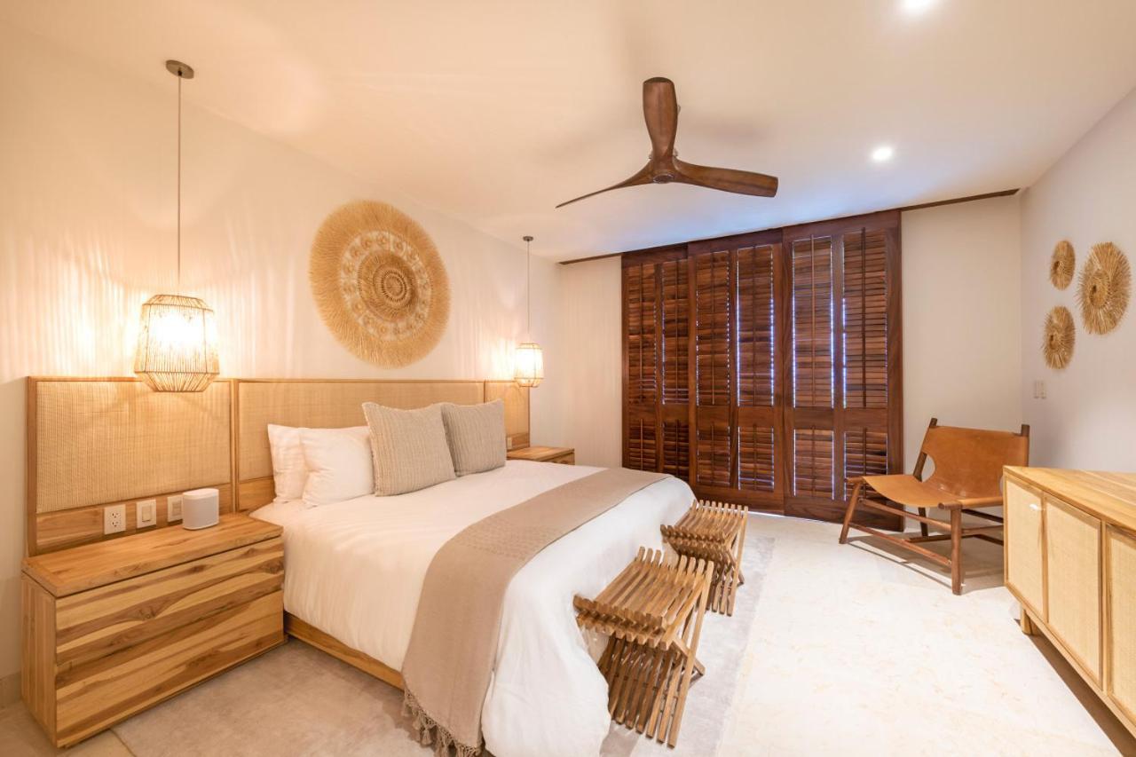 Dreams In Tau * Punta Mita