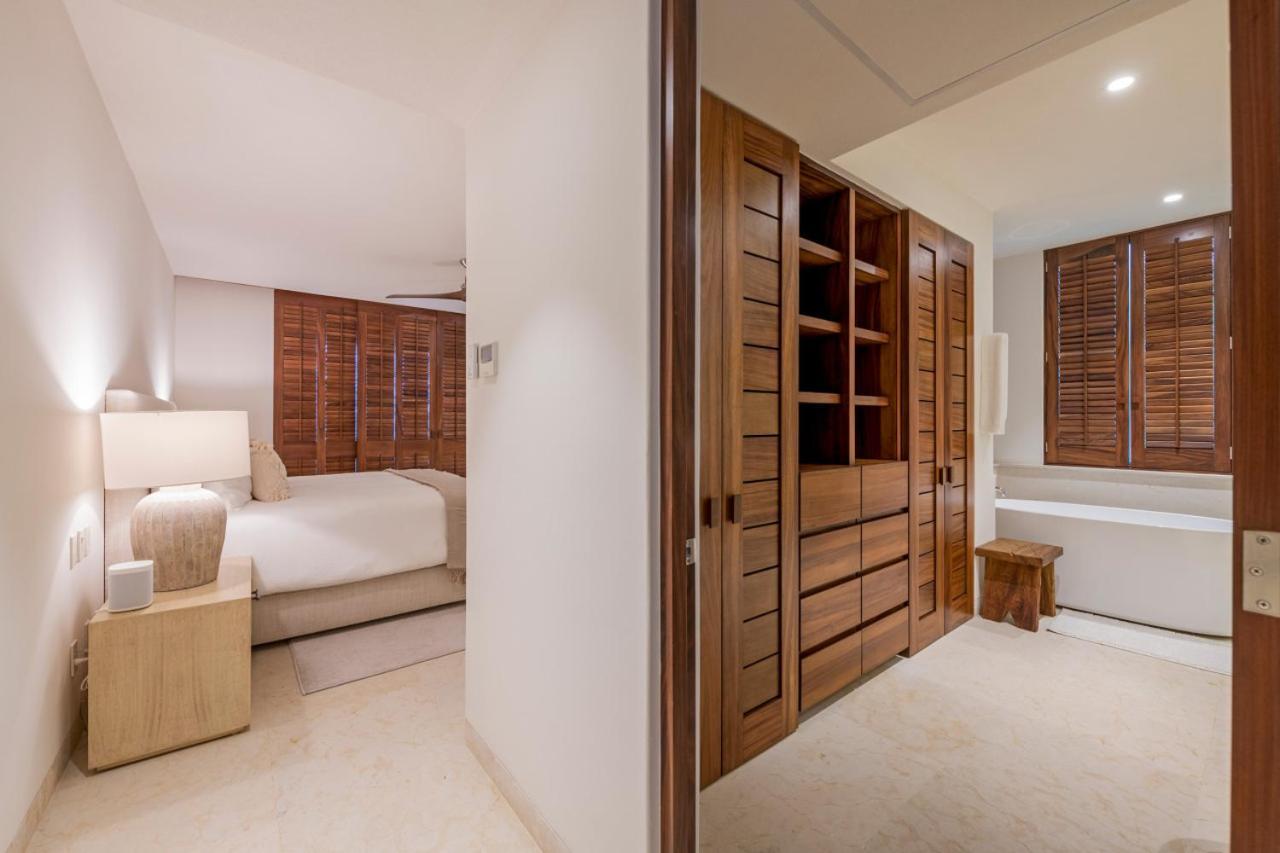 Apartment Dreams In Tau *