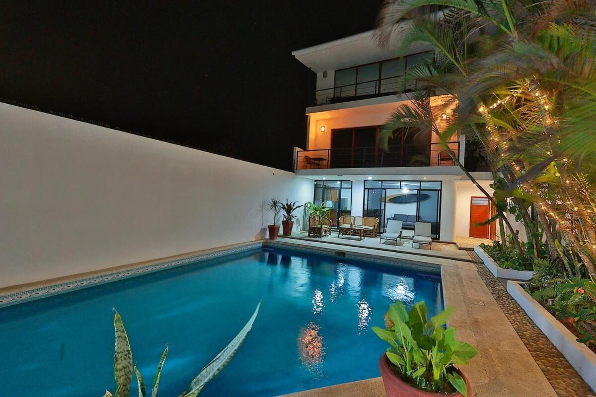 Surfers Paradise Punta Mita
