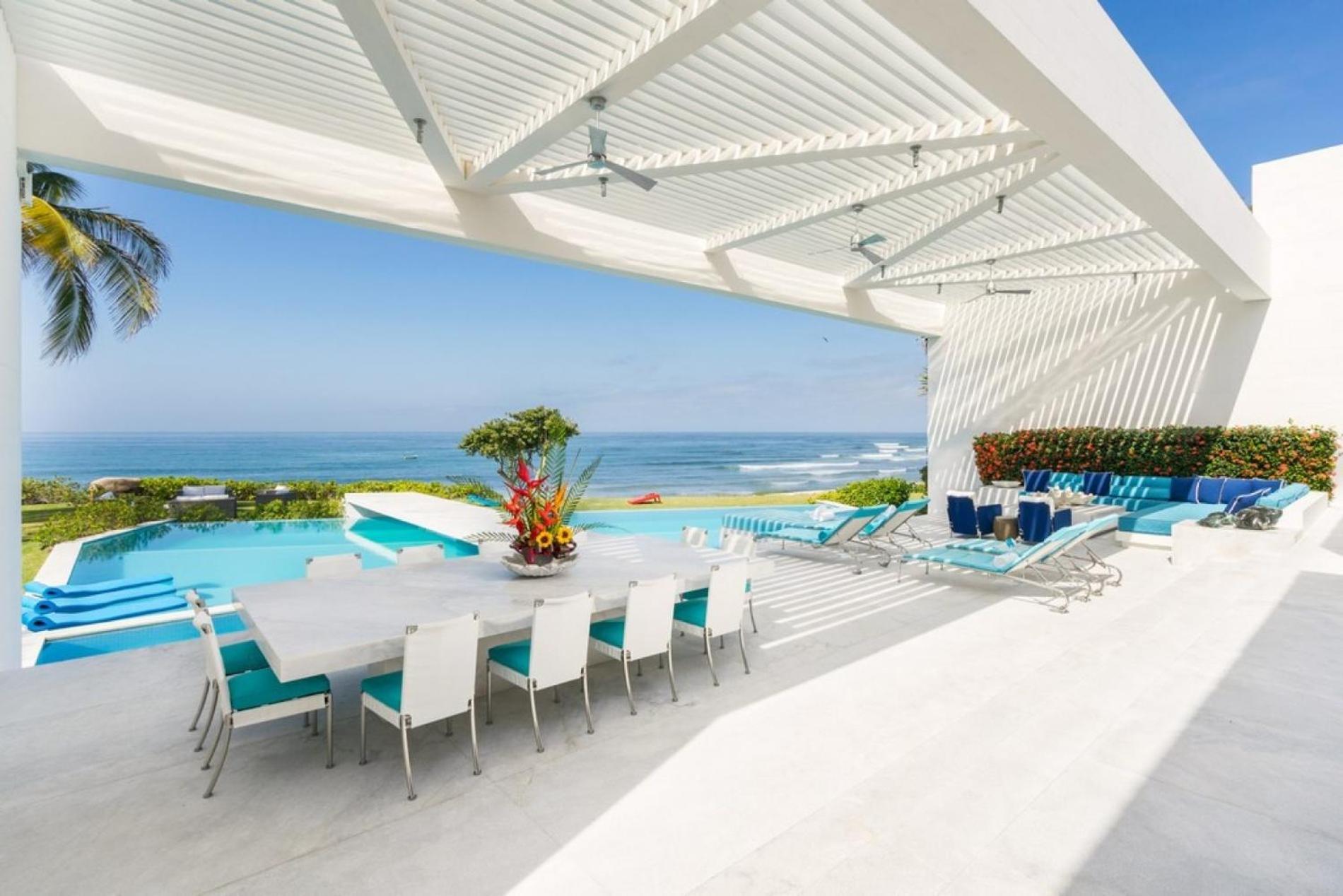 Casa Brisa Luxury On The