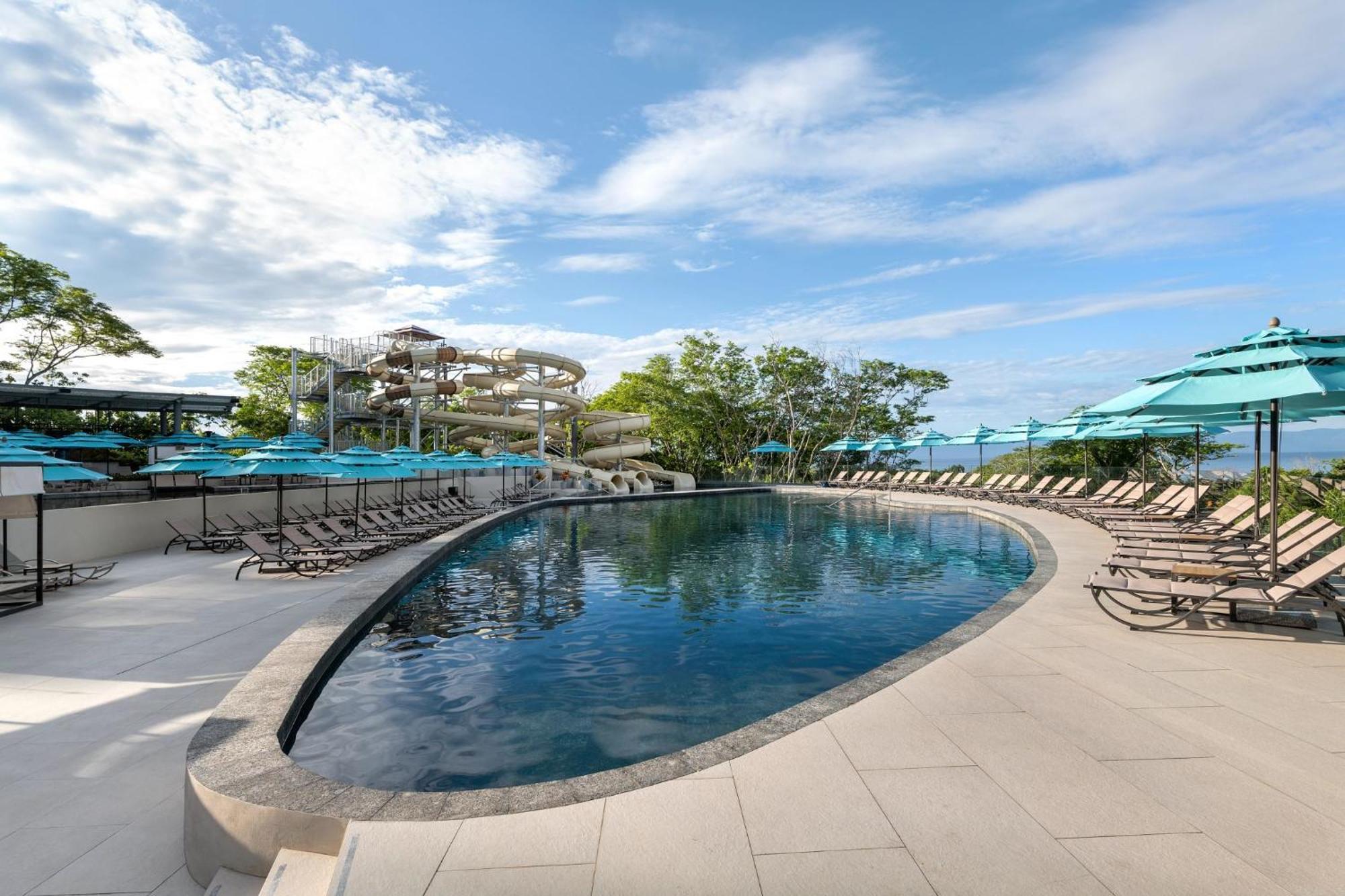 Dreams Bahia Mita Surf And