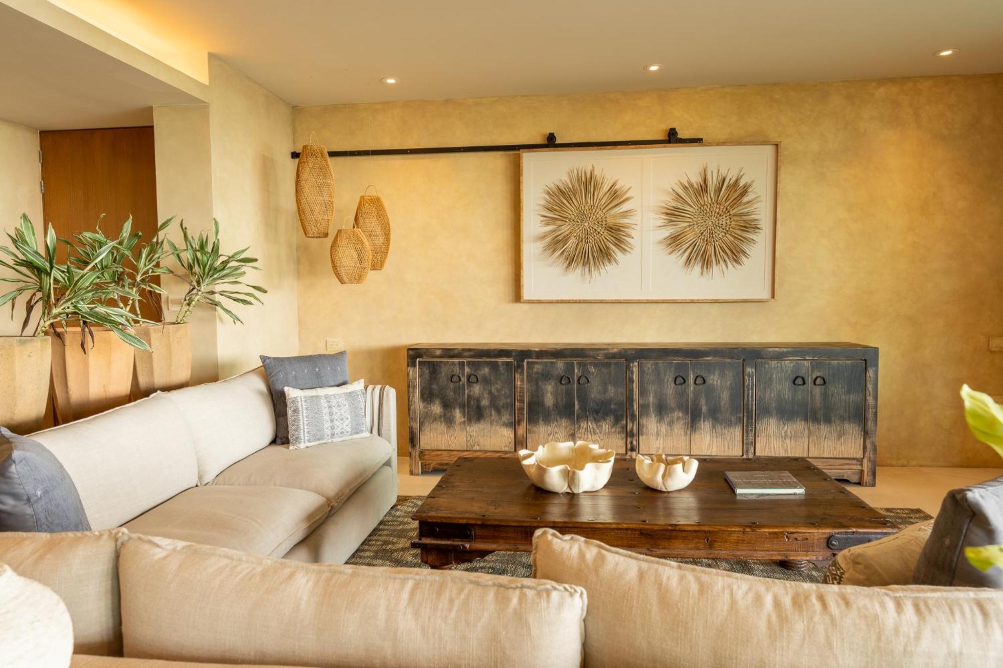 Surf Residences - Ocean View Luxury In Apartment
