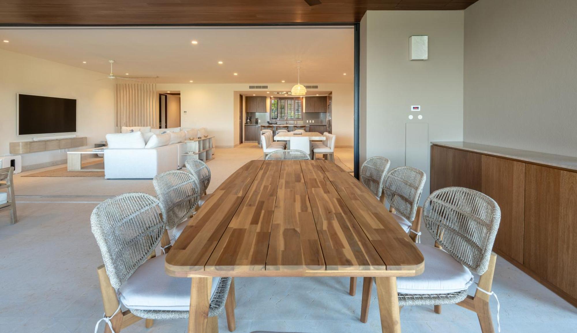 Tau - Exclusivity With Golf & Ocean Views *