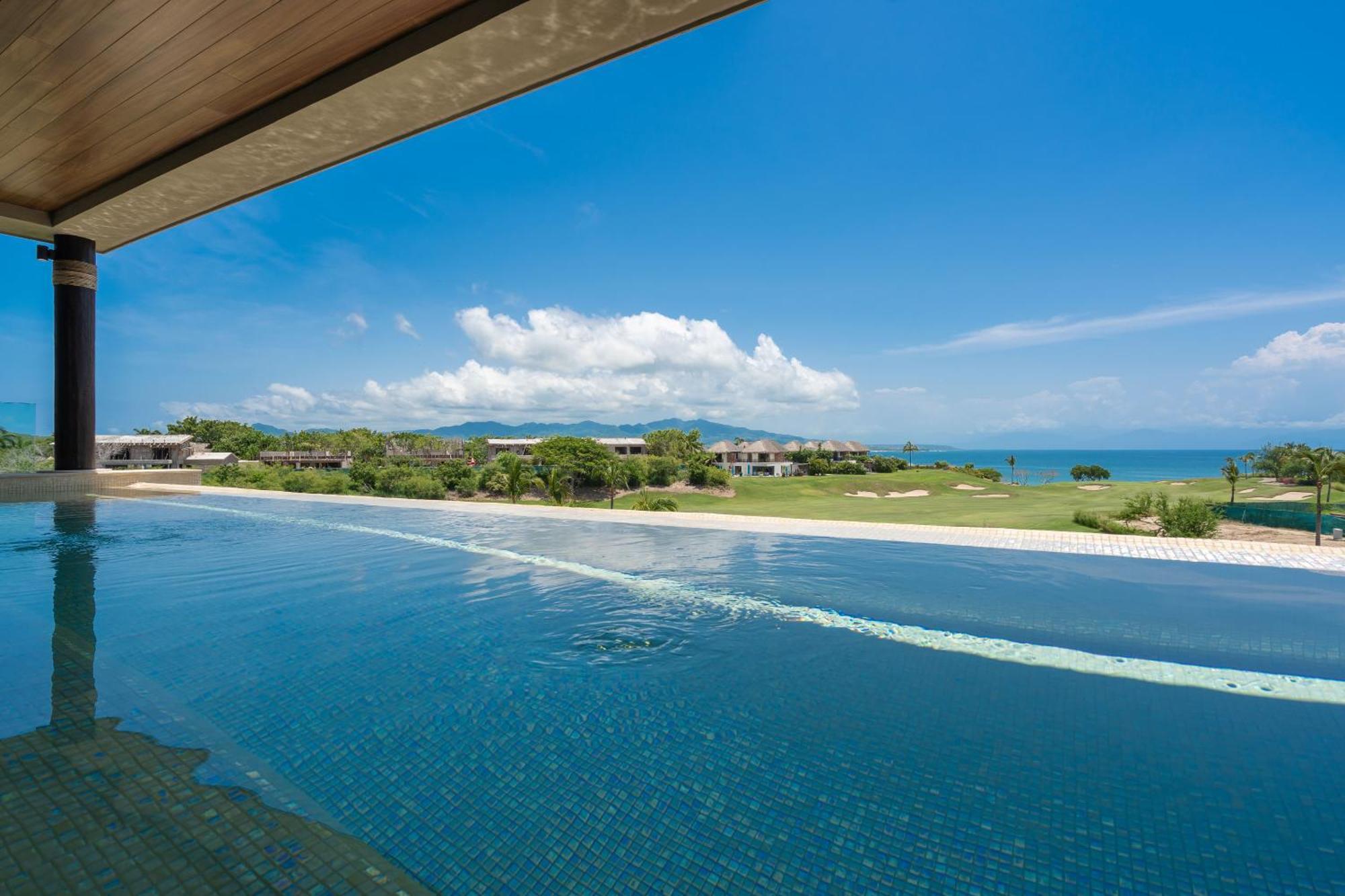 Tau - Exclusivity With Golf & Ocean Views