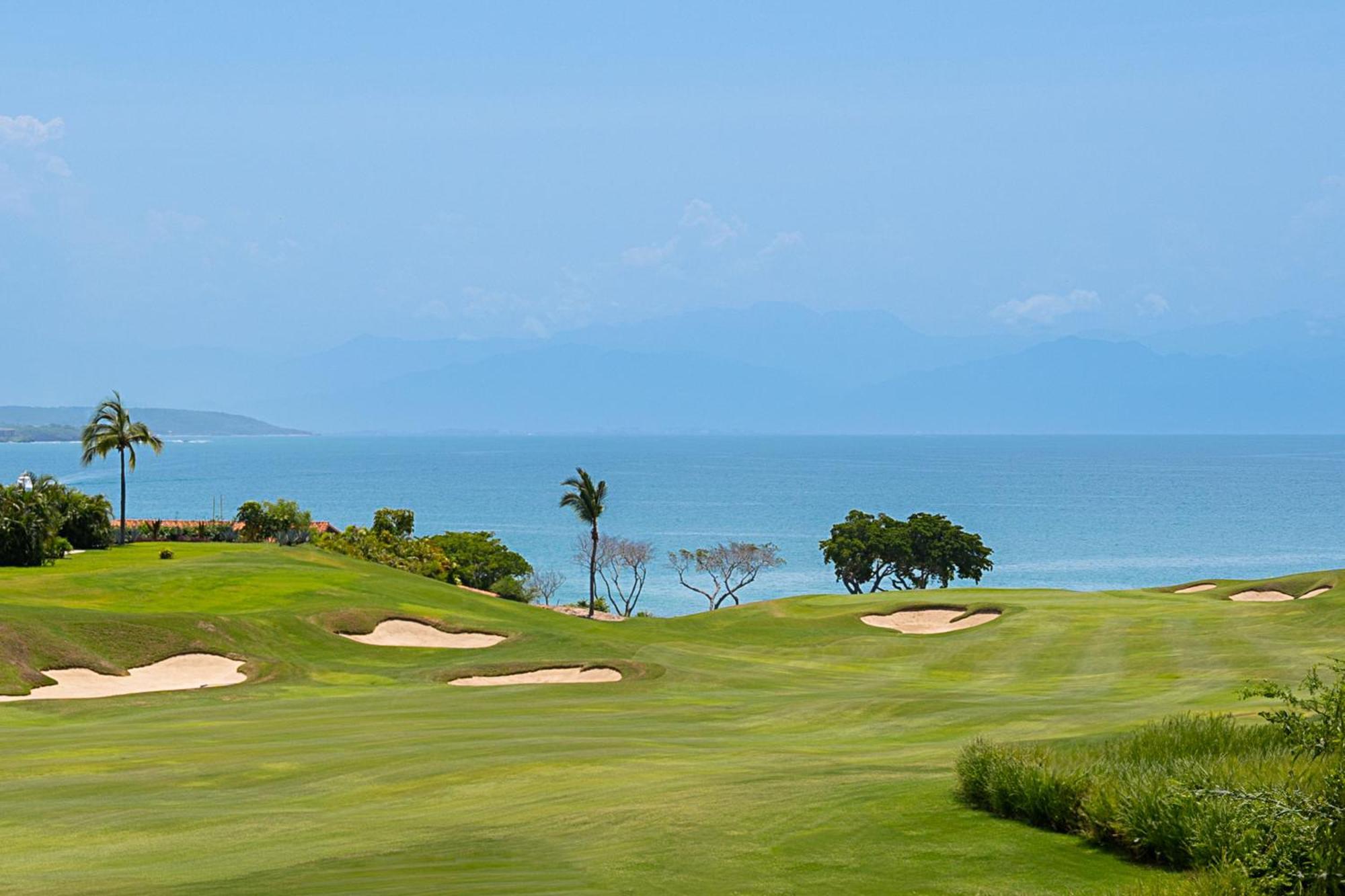 Tau - Exclusivity With Golf & Ocean Views Punta Mita