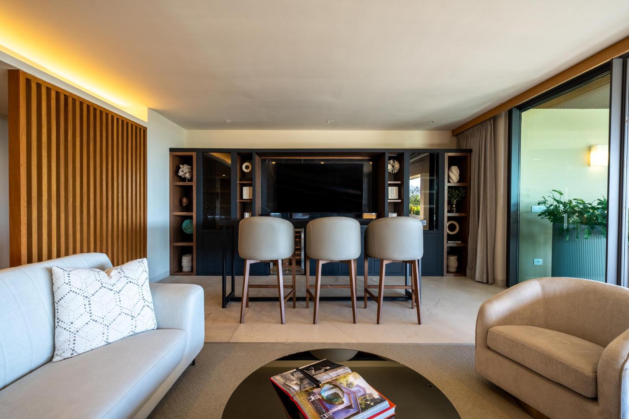 Apartment Surf Residences - Ocean View Luxury In *