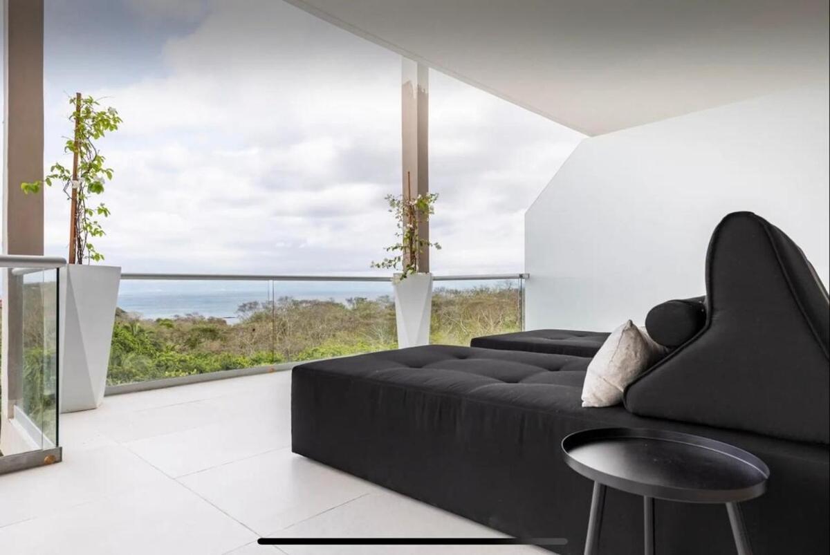 Luxury 2br - Bolongo - Ocean View - Private Apartment