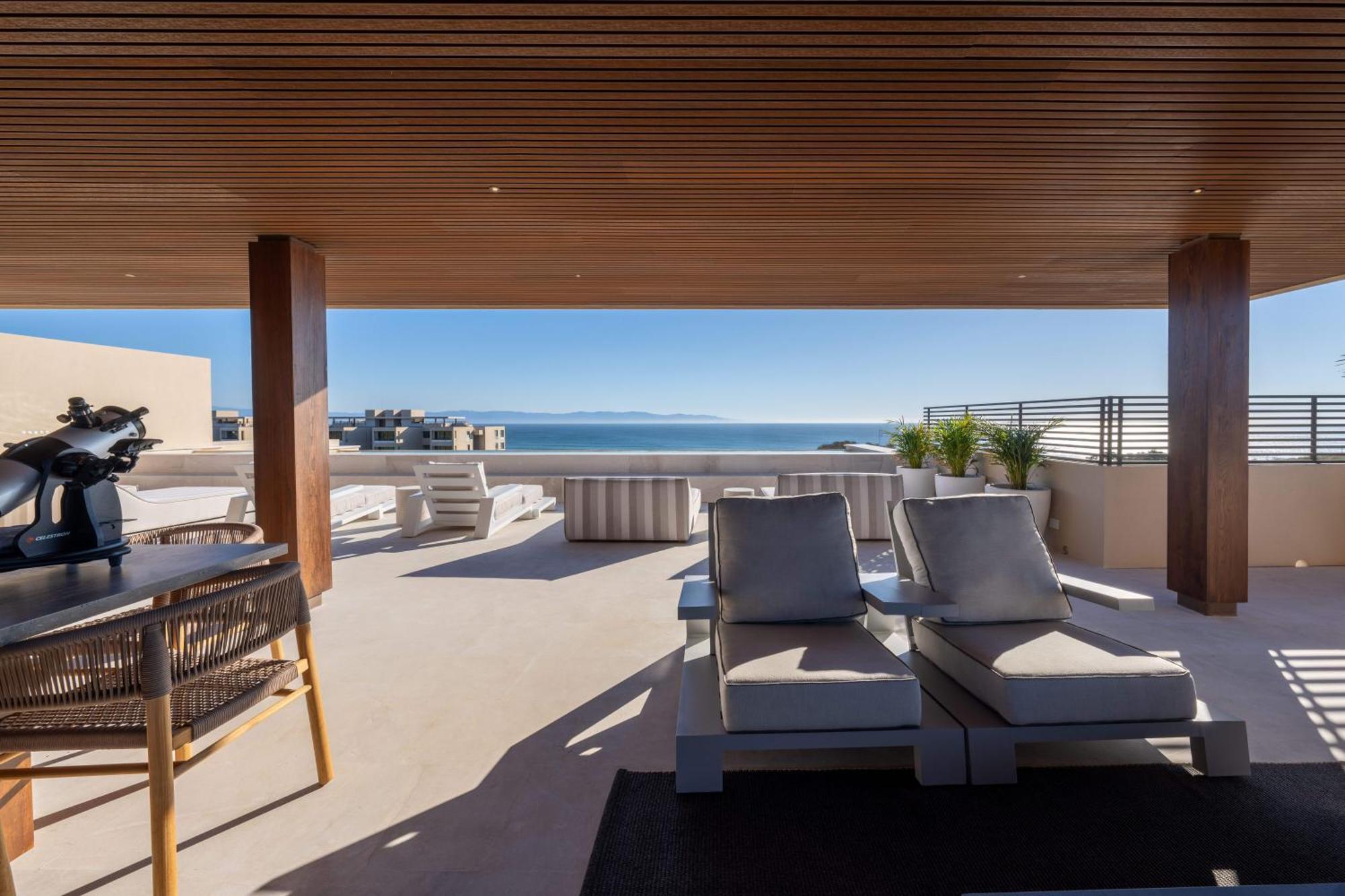 Apartment Surf Residences - Ocean View Luxury In