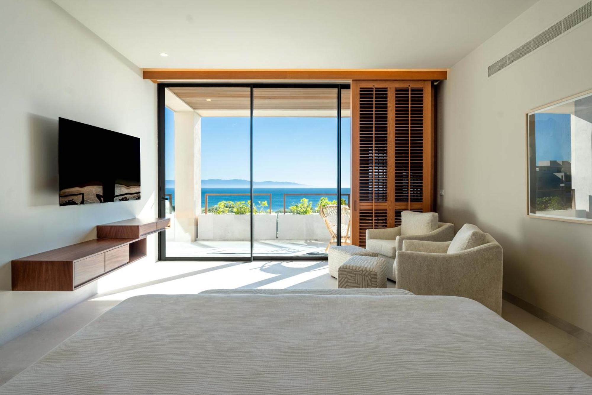 Surf Residences - Ocean View Luxury In *