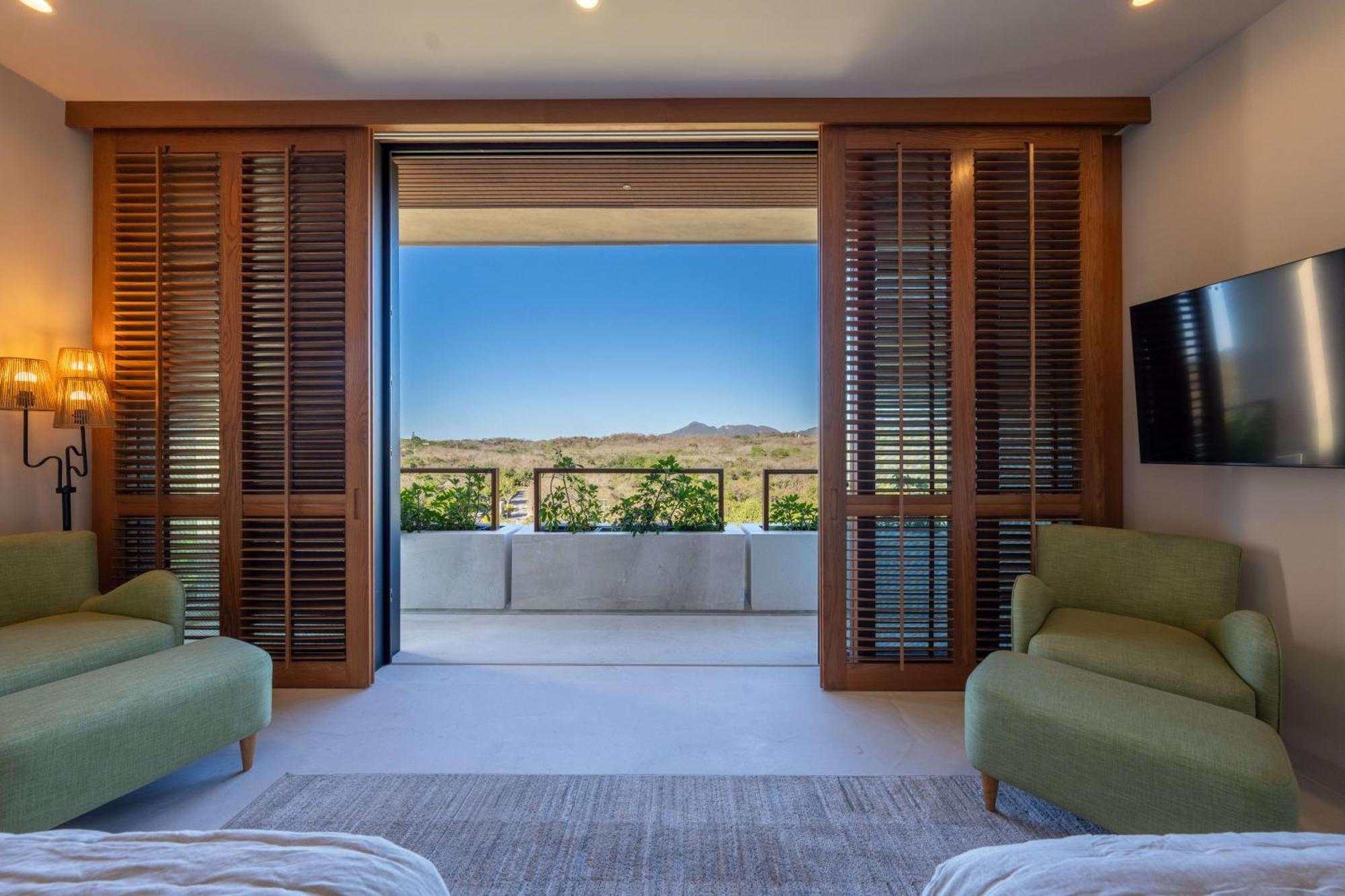 Surf Residences - Ocean View Luxury In Apartment *