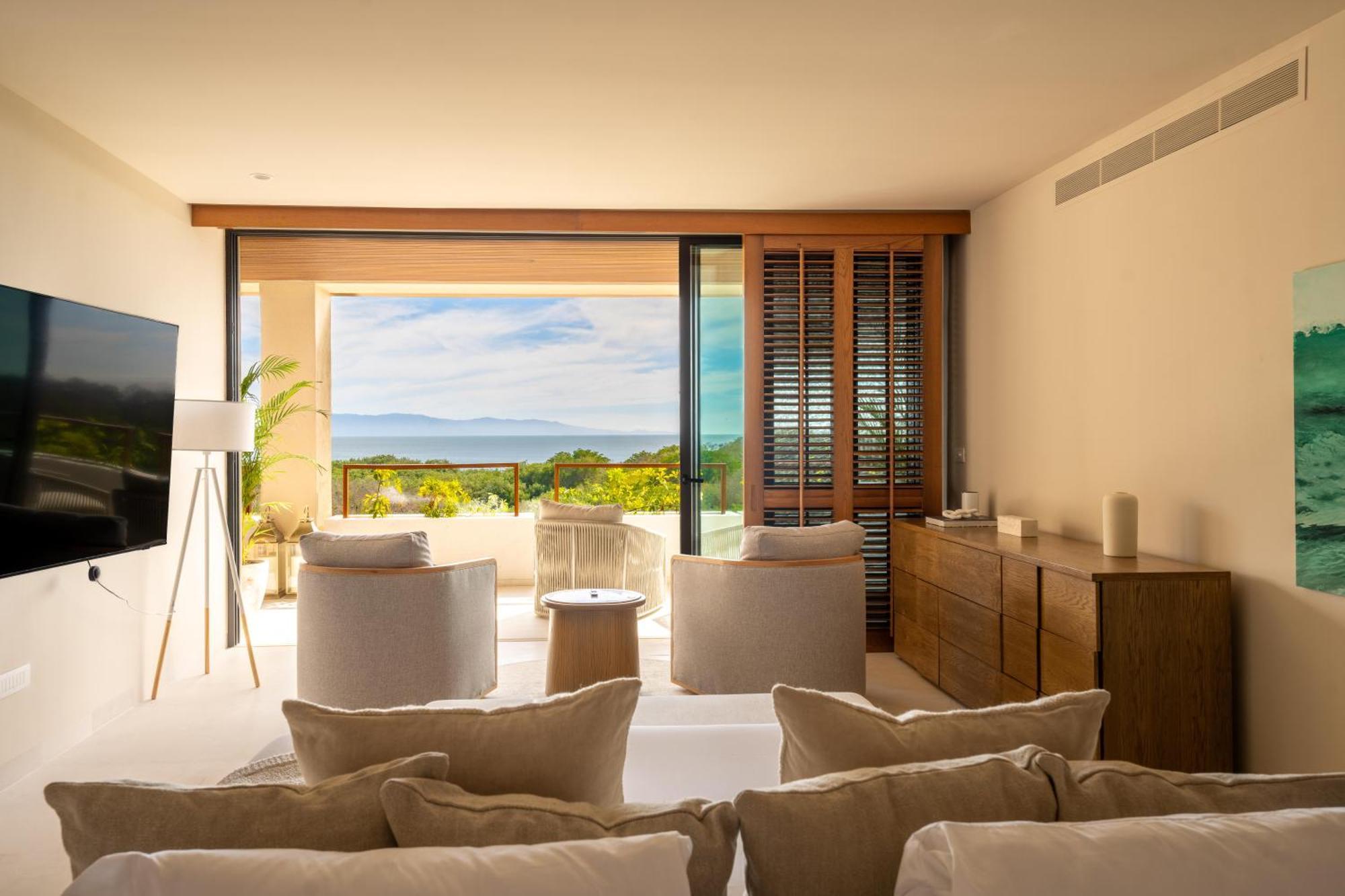 Surf Residences - Ocean View Luxury In Apartment