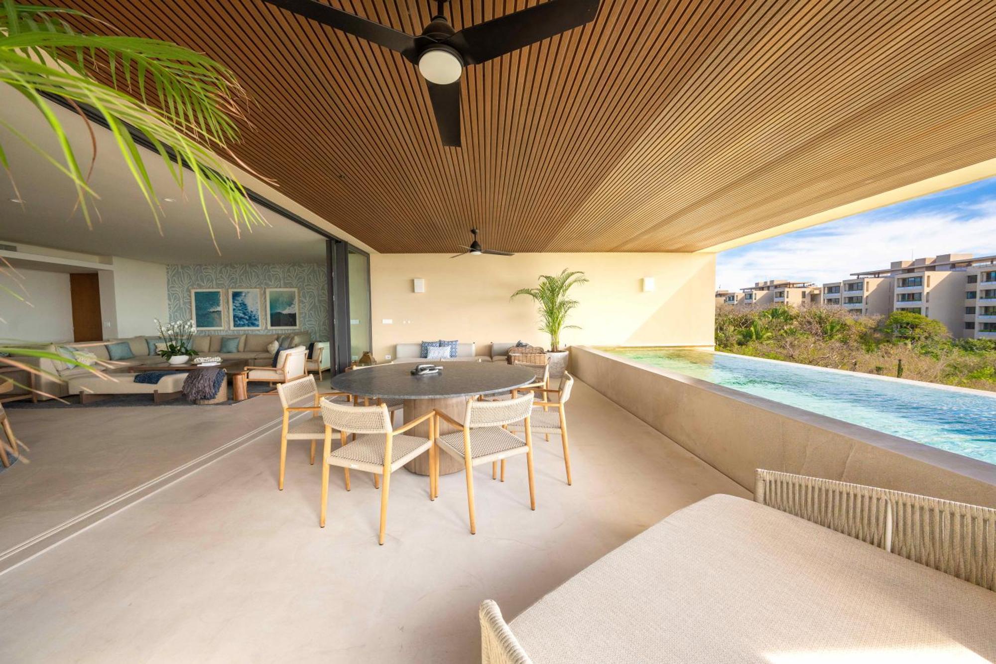Surf Residences - Ocean View Luxury In Apartment