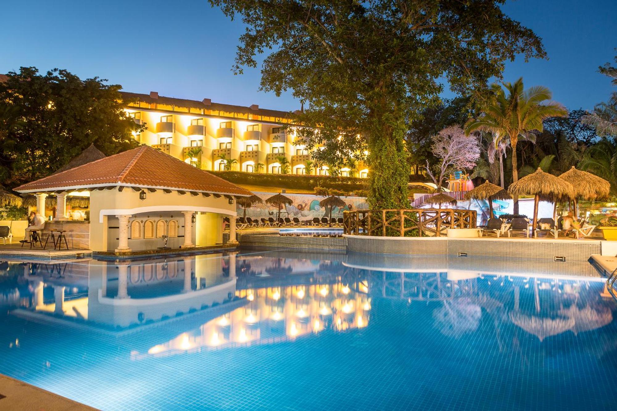 Grand Palladium Vallarta & Resort
