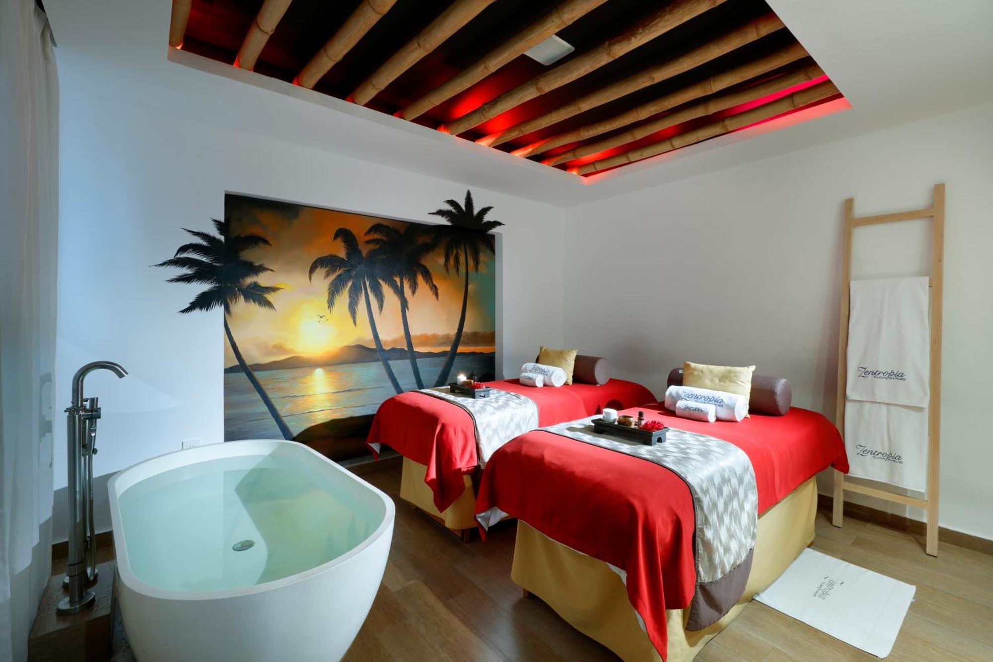 Family Selection At Grand Palladium Vallarta & 5* Punta Mita