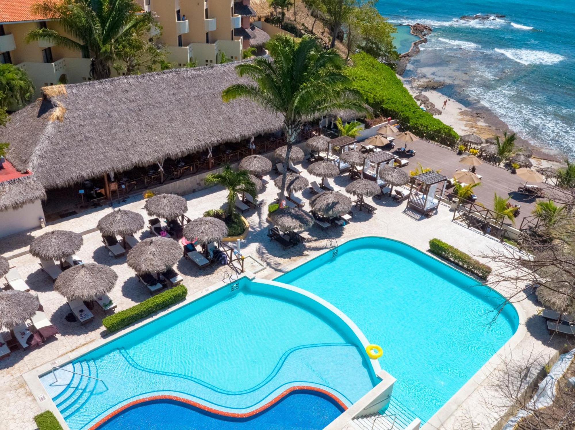 Family Selection At Grand Palladium Vallarta & Punta Mita