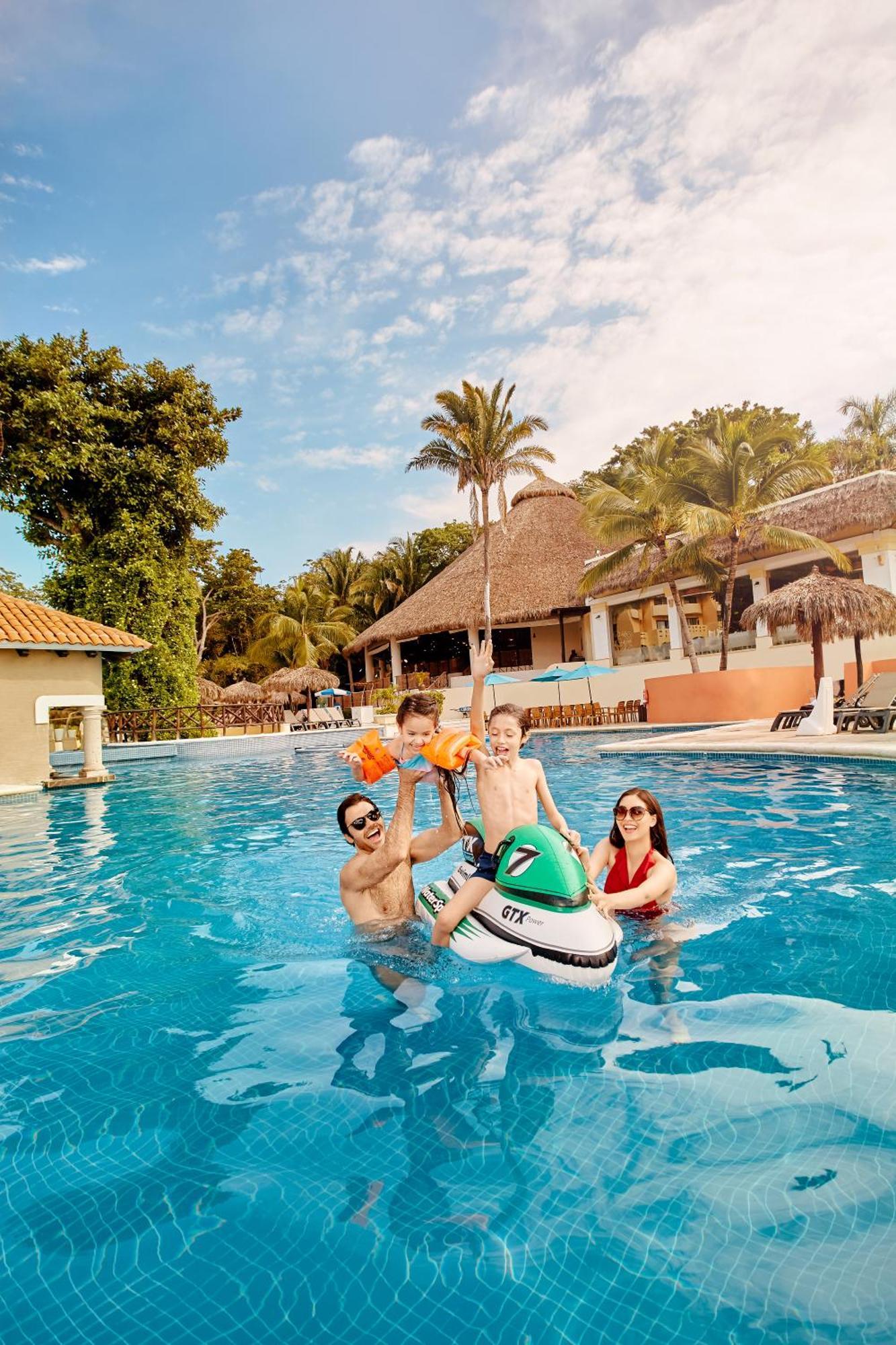 Grand Palladium Vallarta & Resort 5*