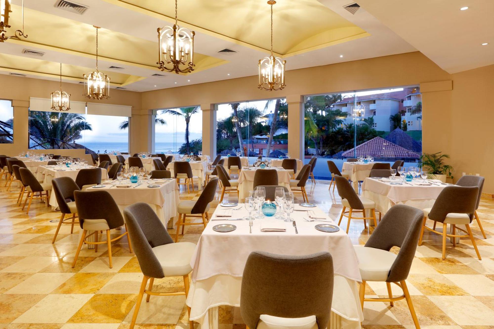 Family Selection At Grand Palladium Vallarta & Resort
