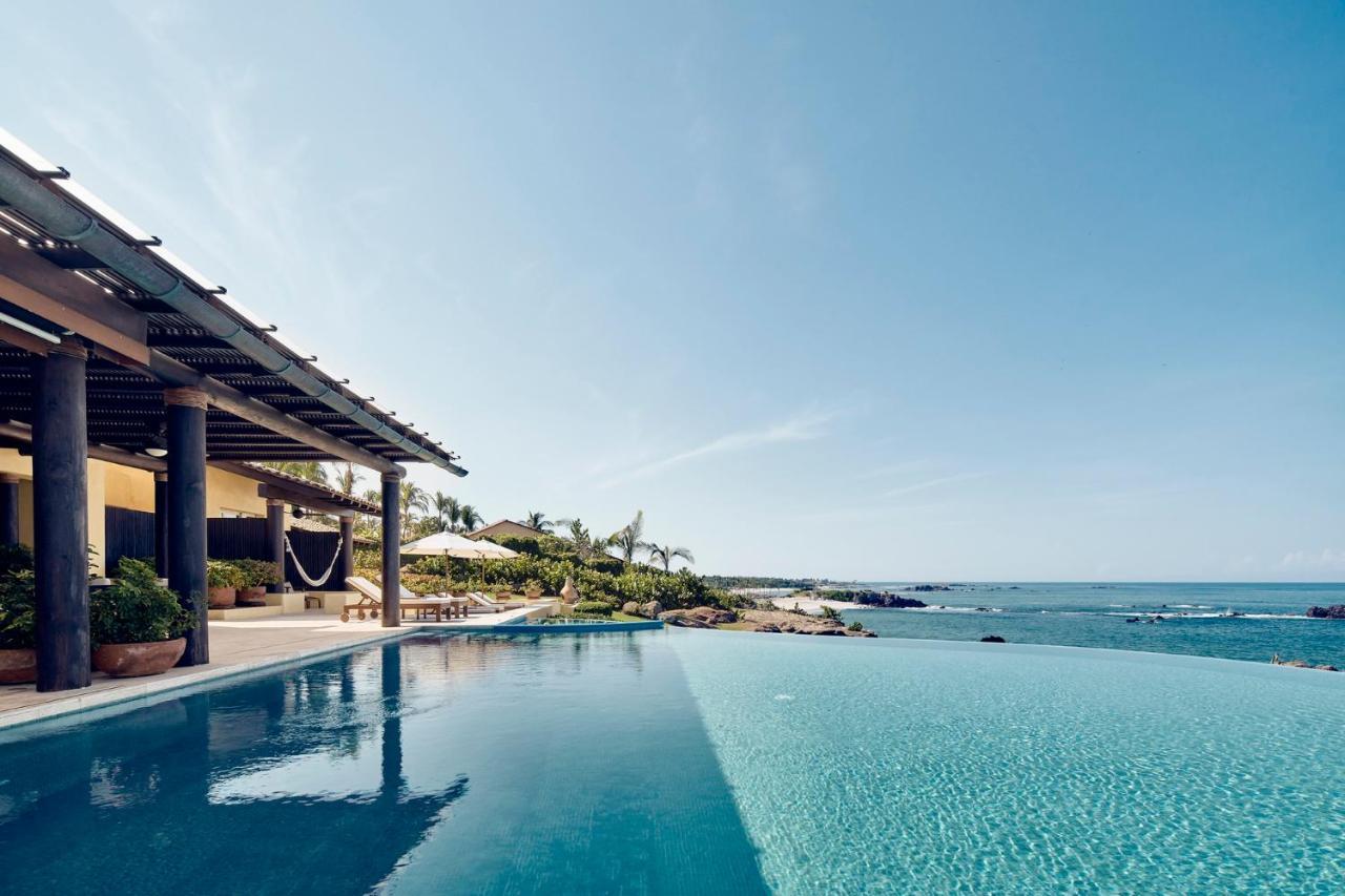 Four Seasons Hotel